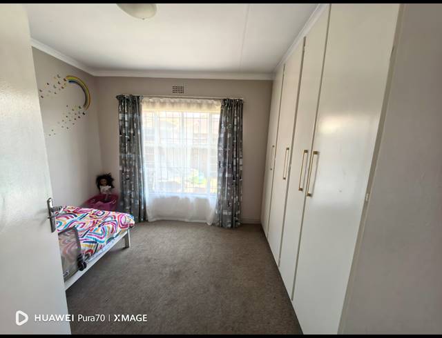 3 BEDROOM APARTMENT FOR SALE IN BIRCHLEIGH NORTH